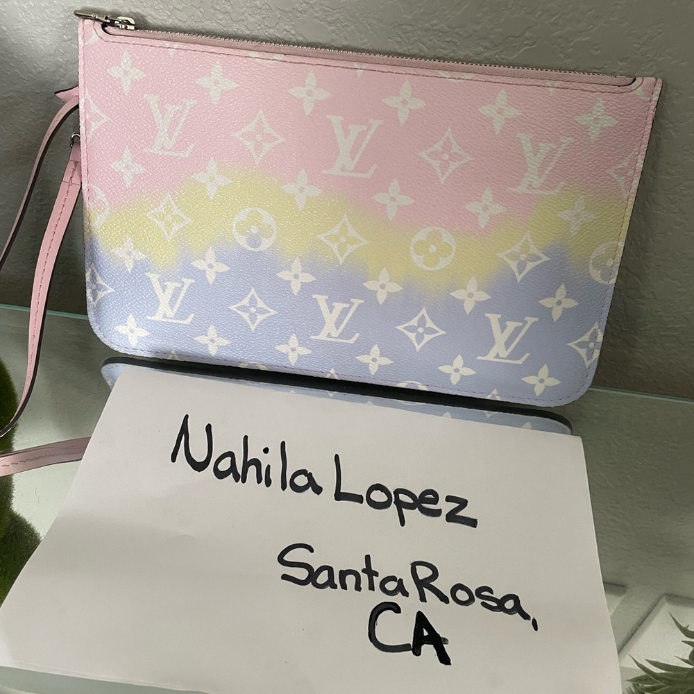 Louis Vuitton Neverfull MM Pochette only!